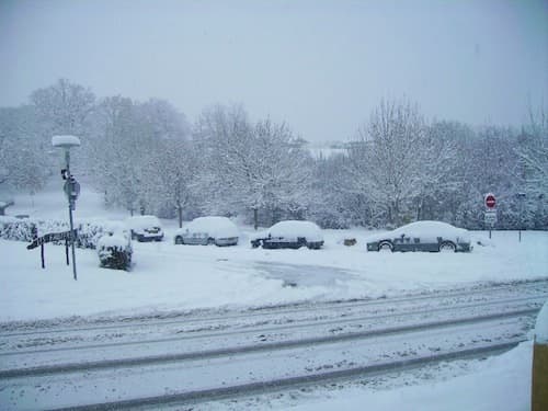 Naufragés de la route (24 cm de neige)