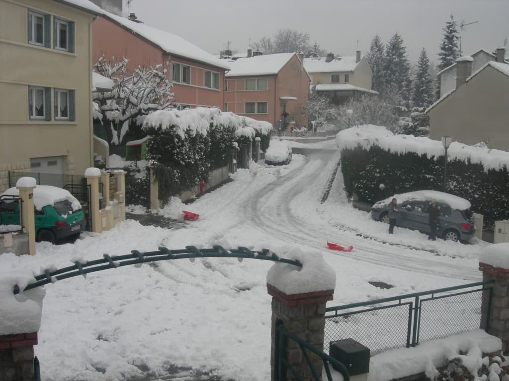 25 cm sur Oullins (banlieue sud de Lyon)