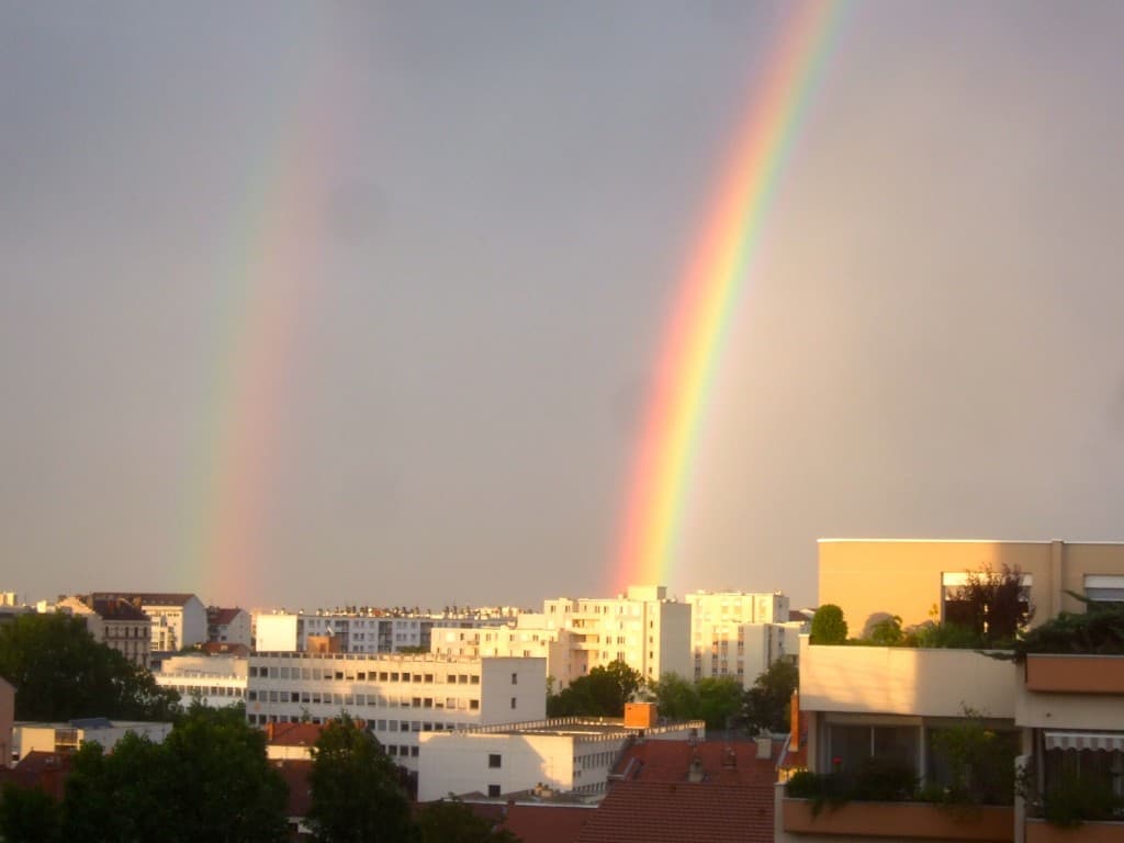 Arc-en-ciel de soirée