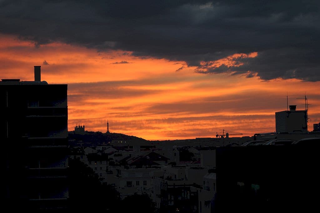 Coucher de soleil derrière FOURVIERE