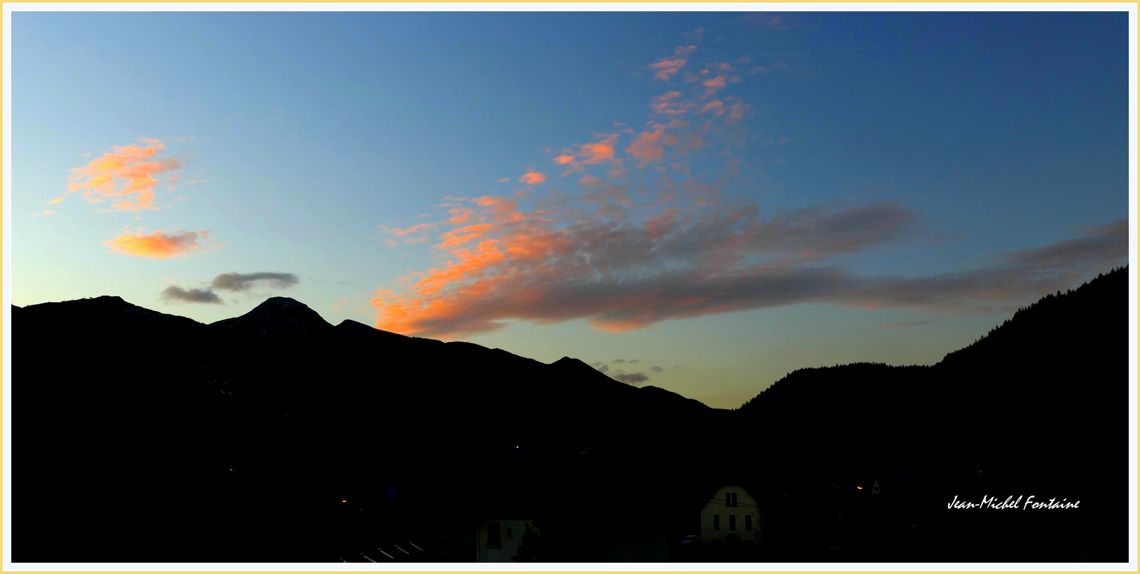 le ciel se colore