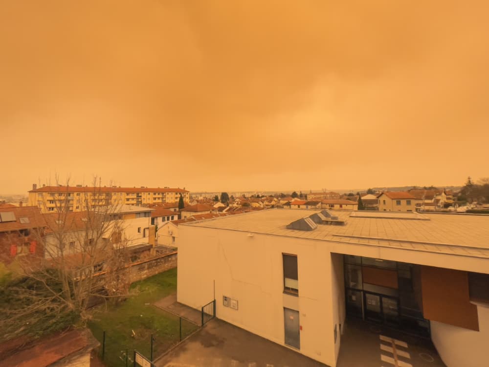Ocre