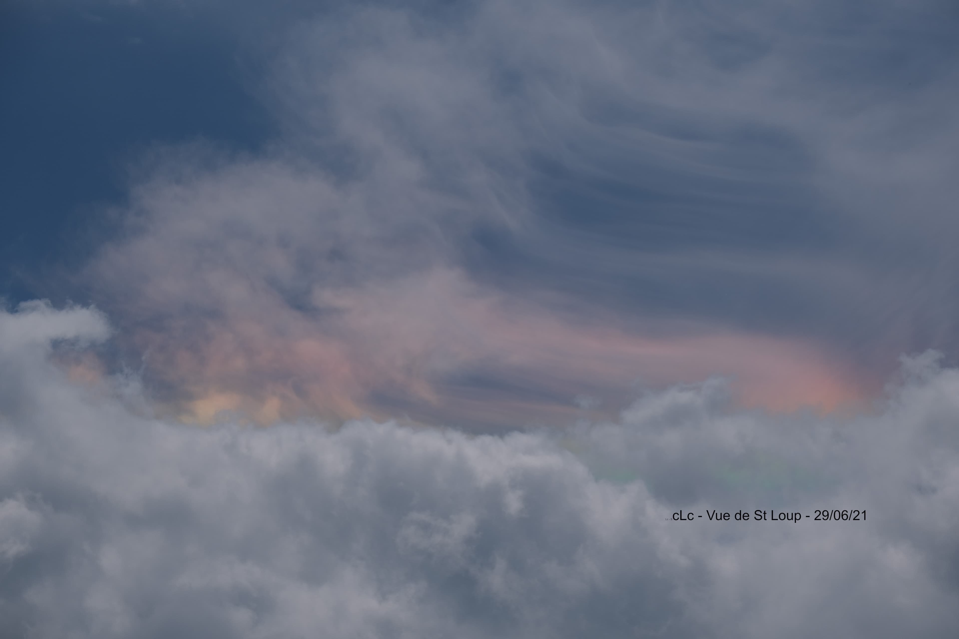 Ciel tout en couleur