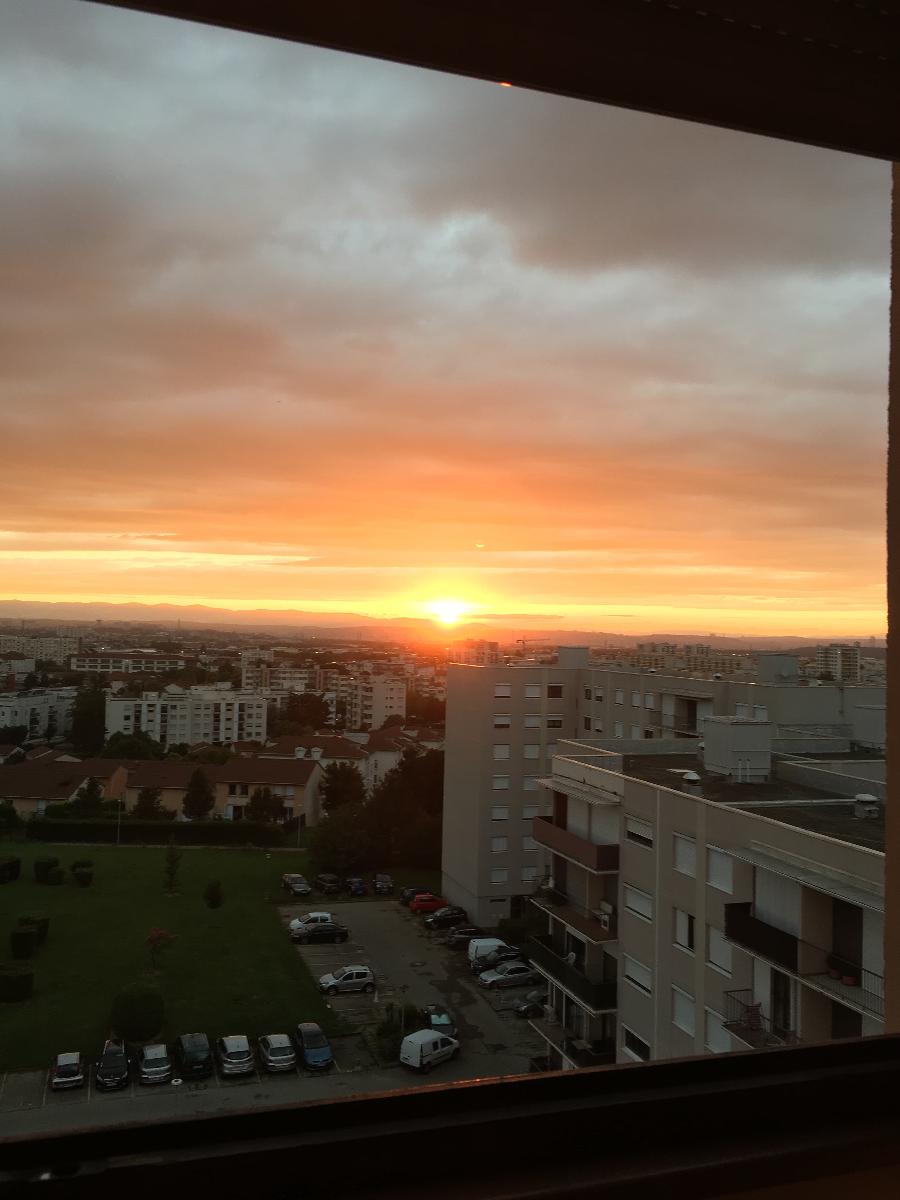 Coucher de soleil sur les Monts du Lyonnais