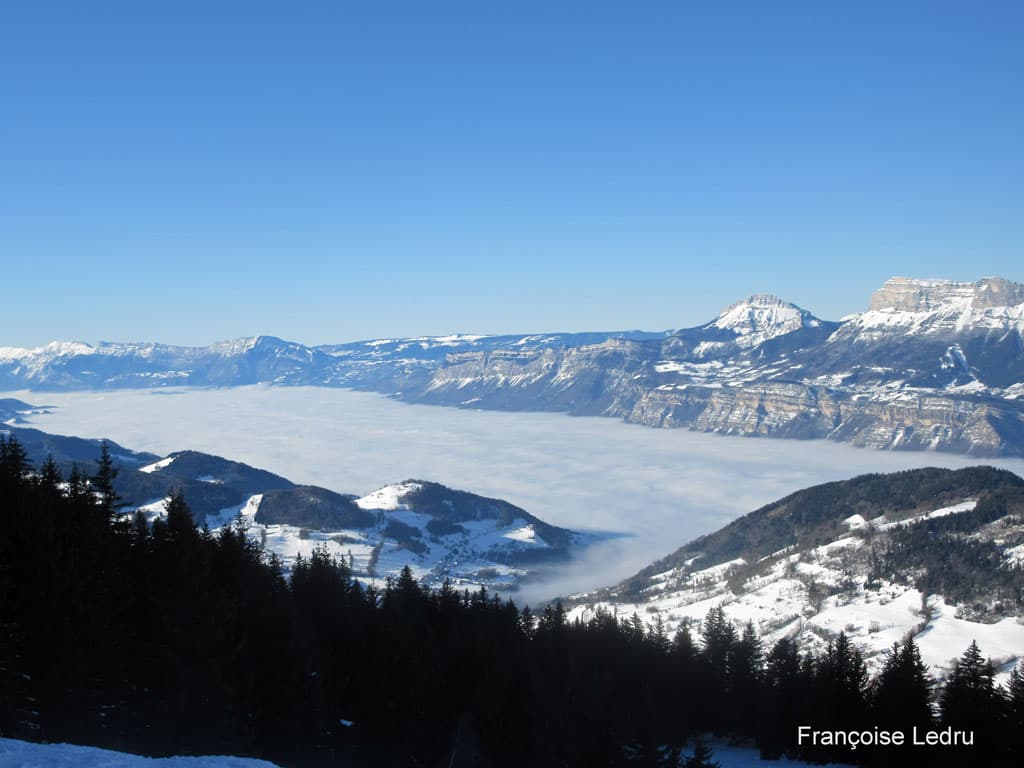 Vallée du Grésivaudan sous les nuages
