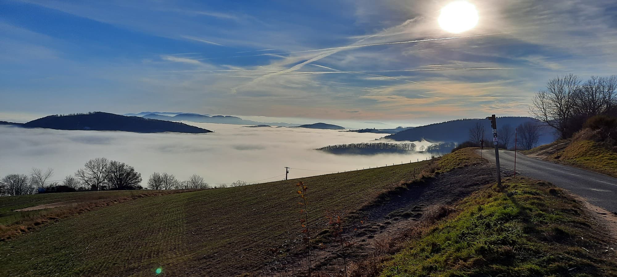 15/12/2021  entre col Malval et Yzeron  pour trouver le soleil