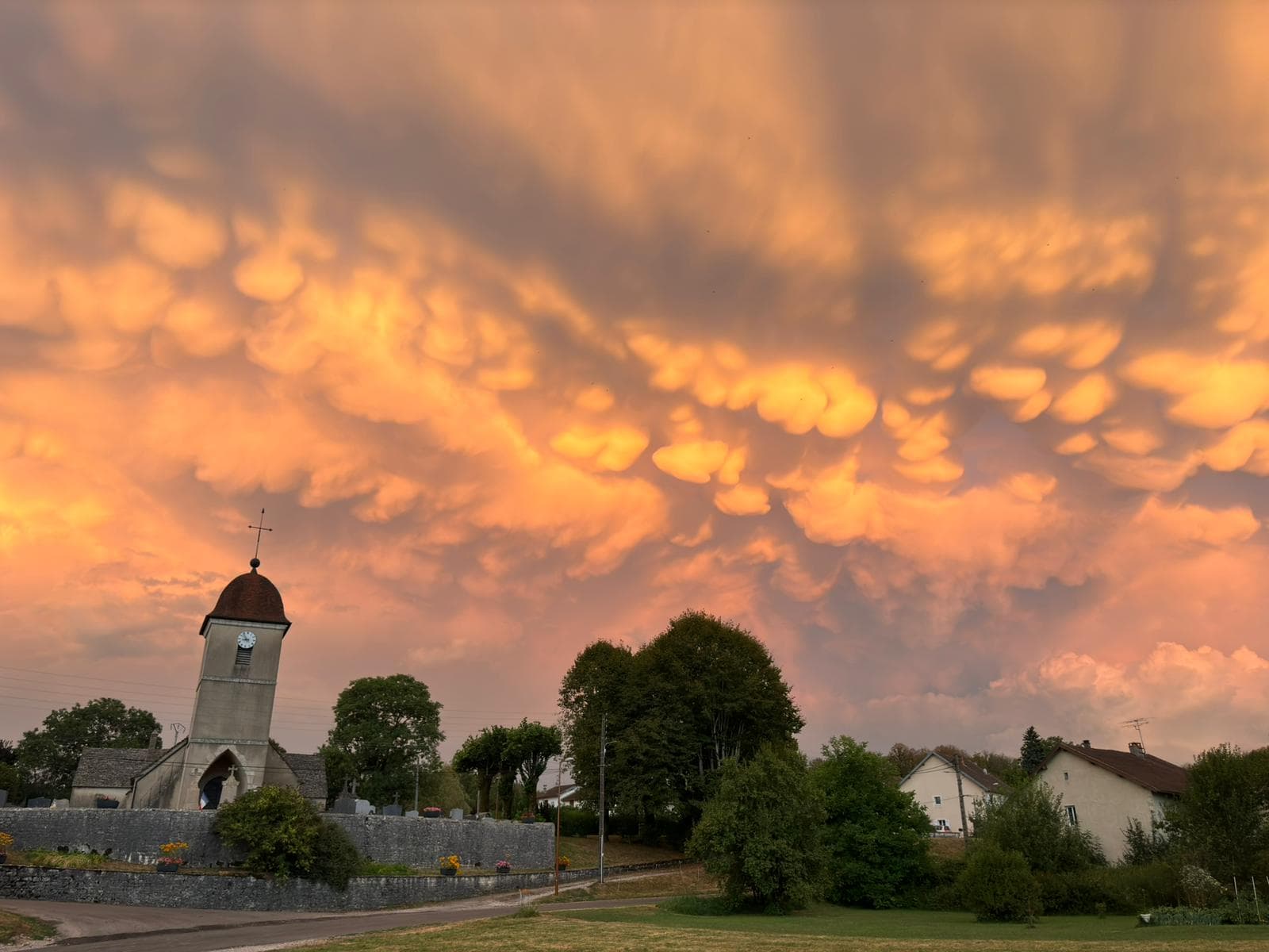 Mammatus au-dessus de Songeson (39)
