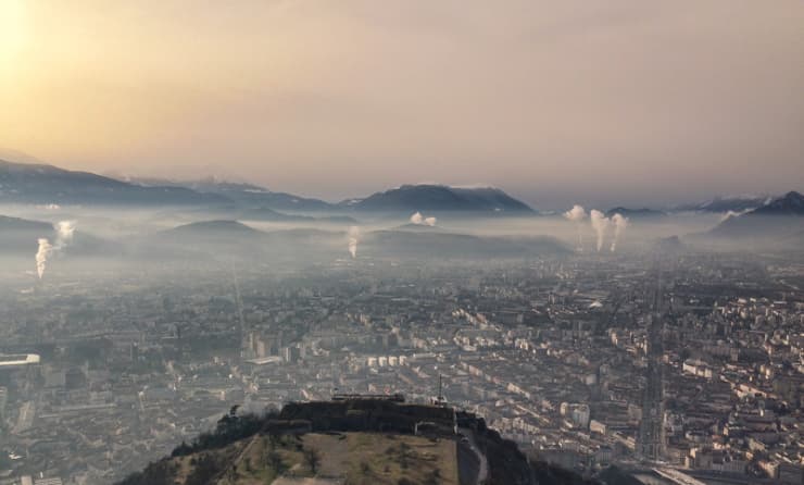 Image d'illustration pour Coronavirus : météo et pollution comme facteur aggravant ?