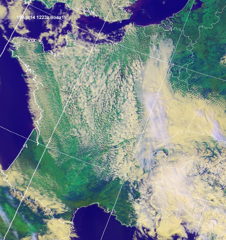 Image d'illustration pour Début de week-end : fraîcheur, précipitations et neige en montagne