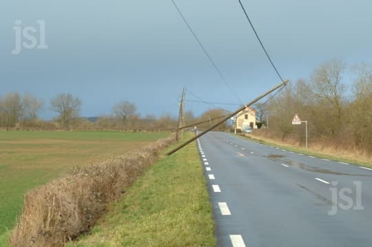 Image d'illustration pour Suivi de la dépression Tini - inondations en Bretagne