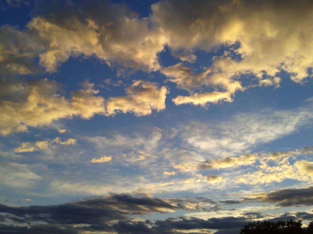 Ciel lumineux au petit matin