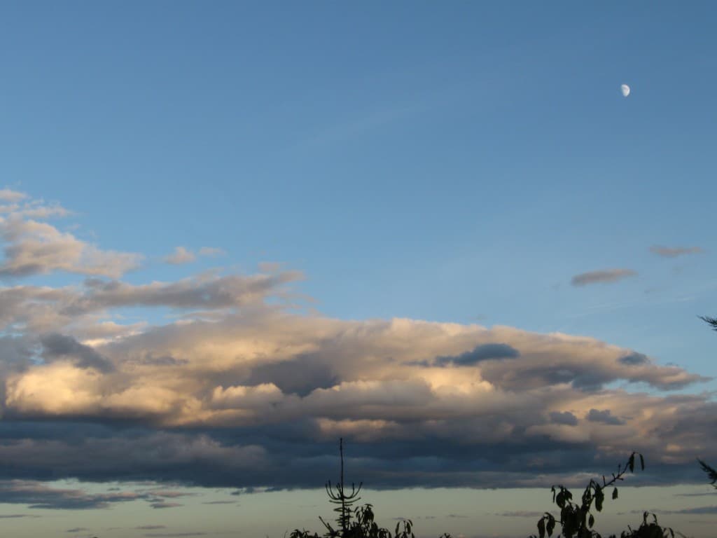 nuage vu de la lune