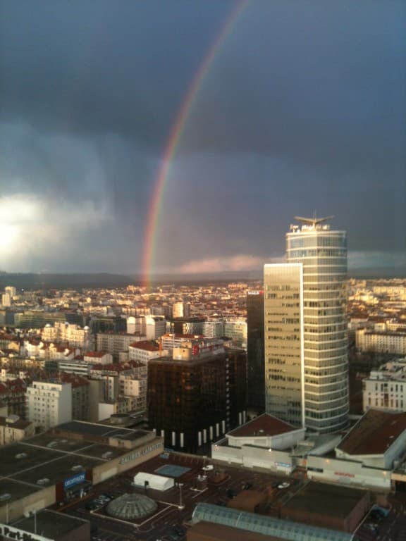 Bel arc en ciel à la Part Dieu