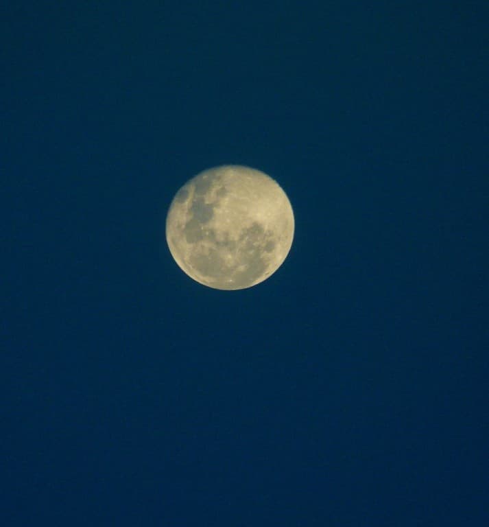 la lune ce matin 6h30