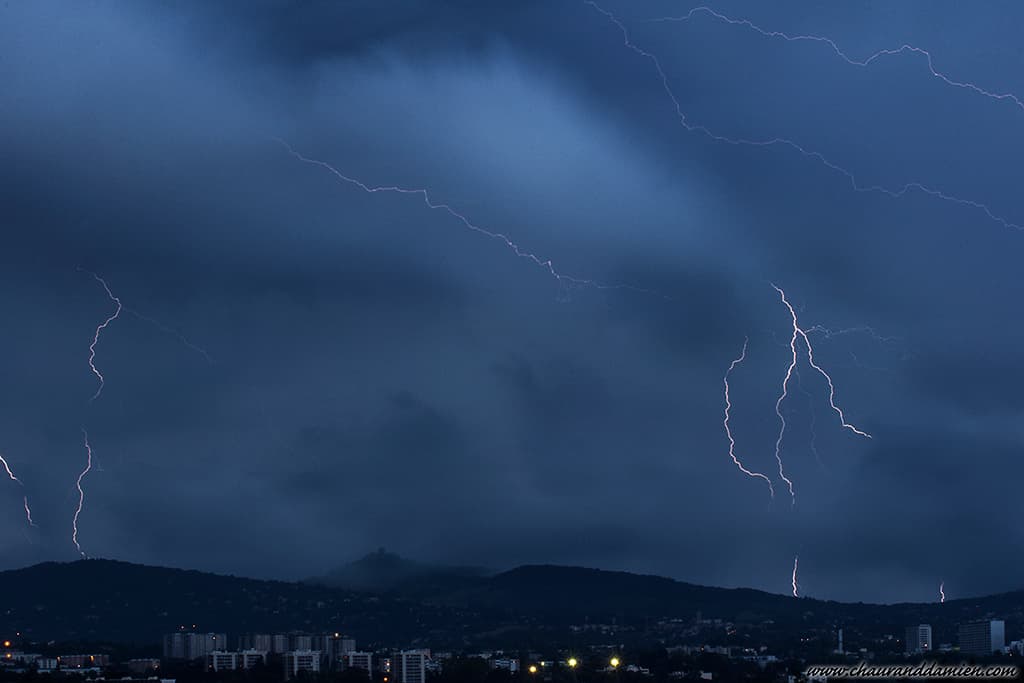 Orage sur les monts d'or