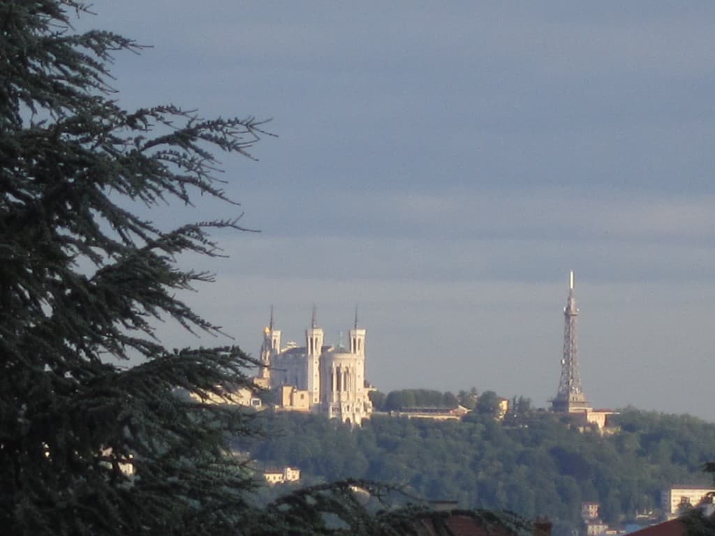 Blanc sur gris