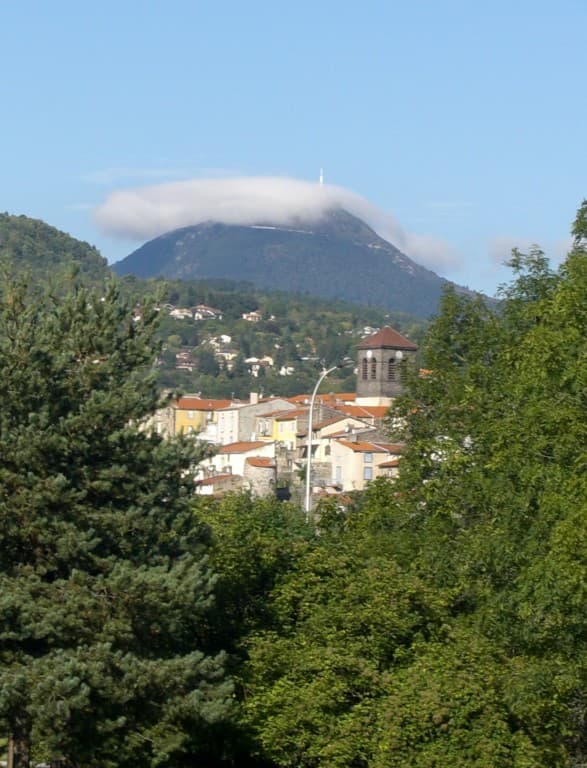 Le Puy de Dôme coiffé