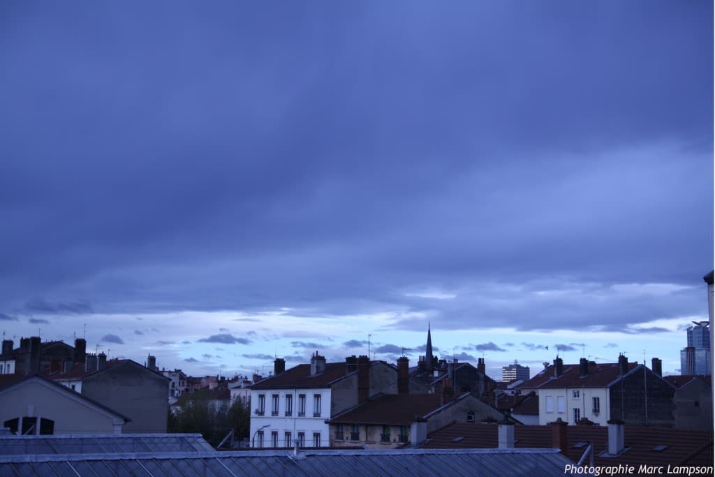 Une éclaircie au loin