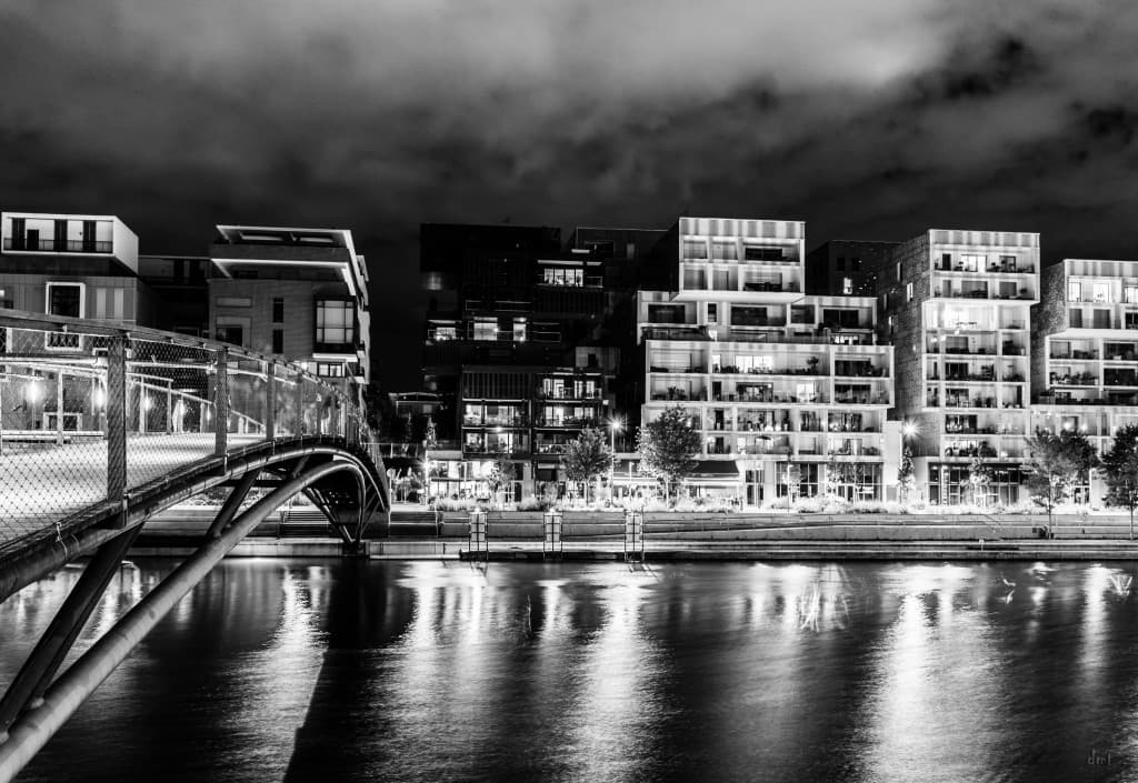 Nuit nuageuse sur le Pont des Arts