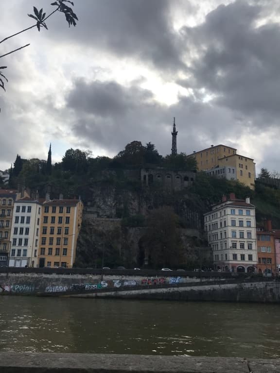 sur les quai de SaÃ´ne 
