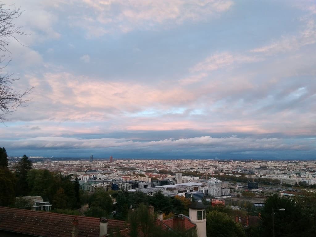 Une touche de soleil après la pluie