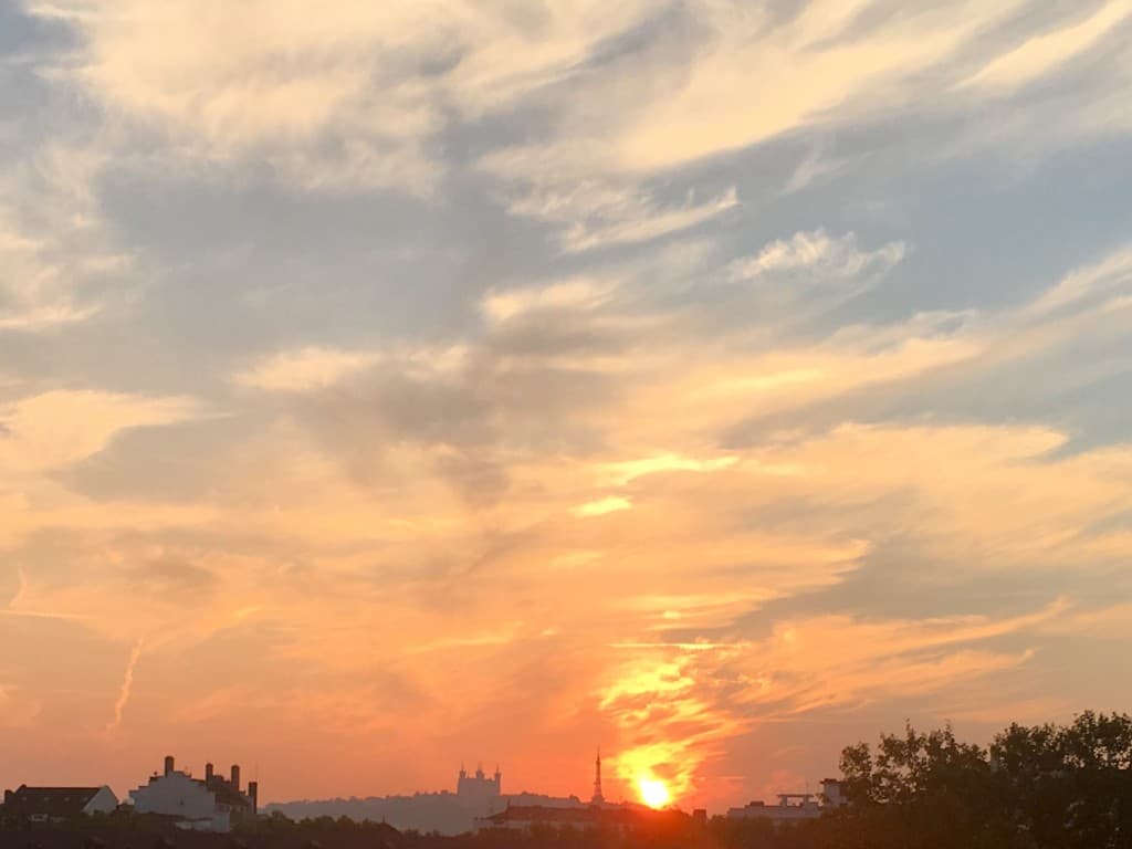 Coucher de soleil sur la capital des gaulles